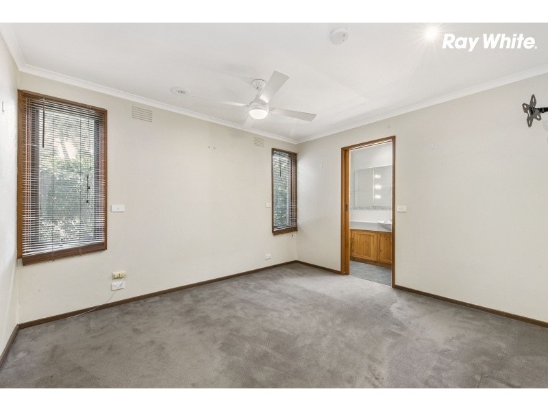 35 Sandhurst Road, Wantirna VIC 3152