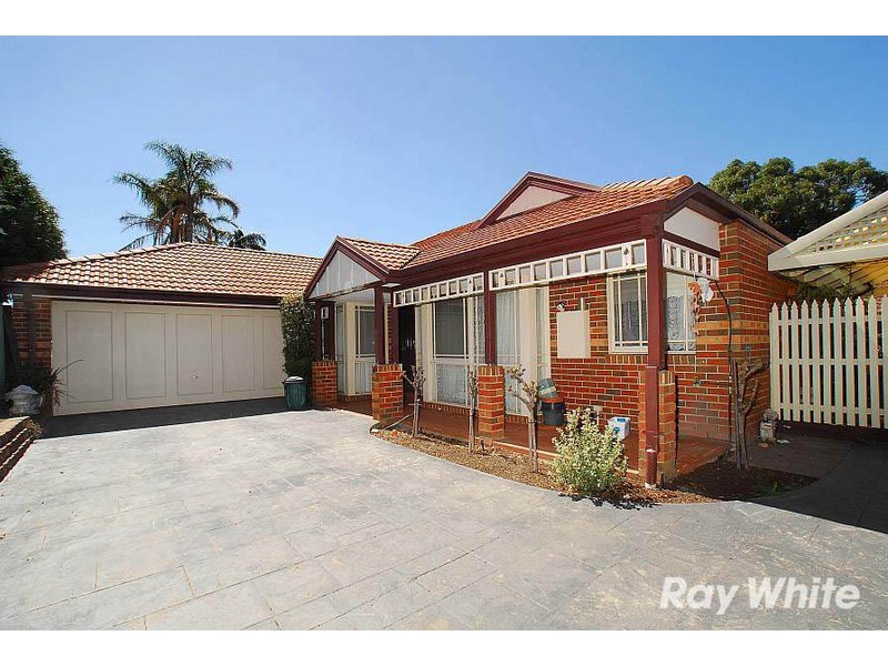 2/5 Hadlow Drive, Wantirna VIC 3152