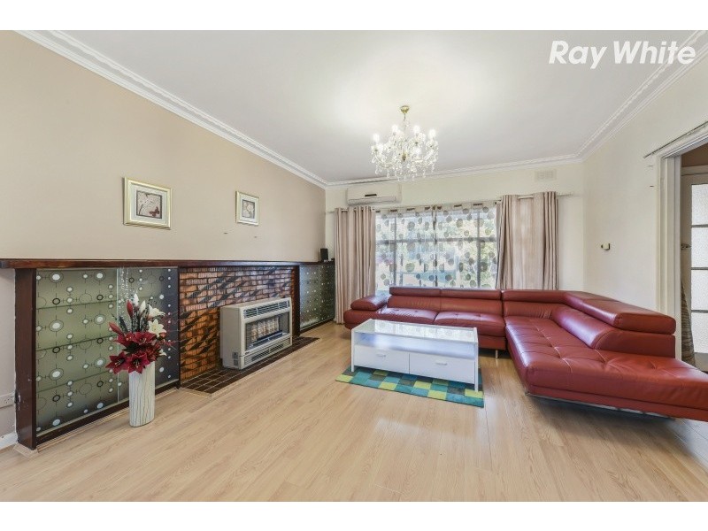 81 Hull Road, Croydon VIC 3136