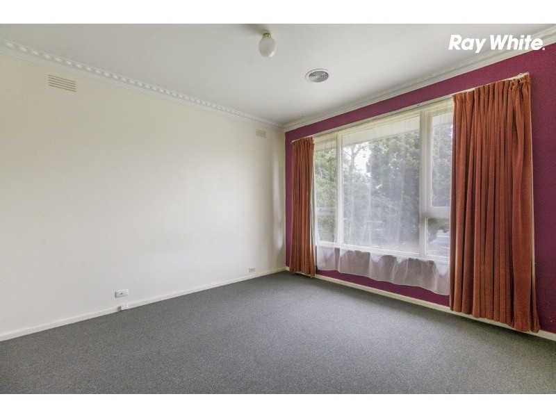 9 Lewis Road, Wantirna South VIC 3152