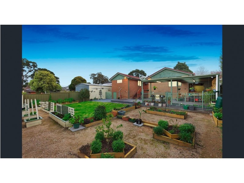 11 Akron Street, Ferntree Gully VIC 3156