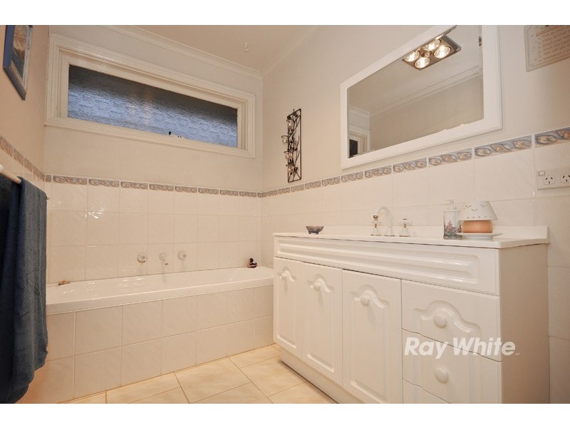 31 Bewsell Avenue, Scoresby VIC 3179