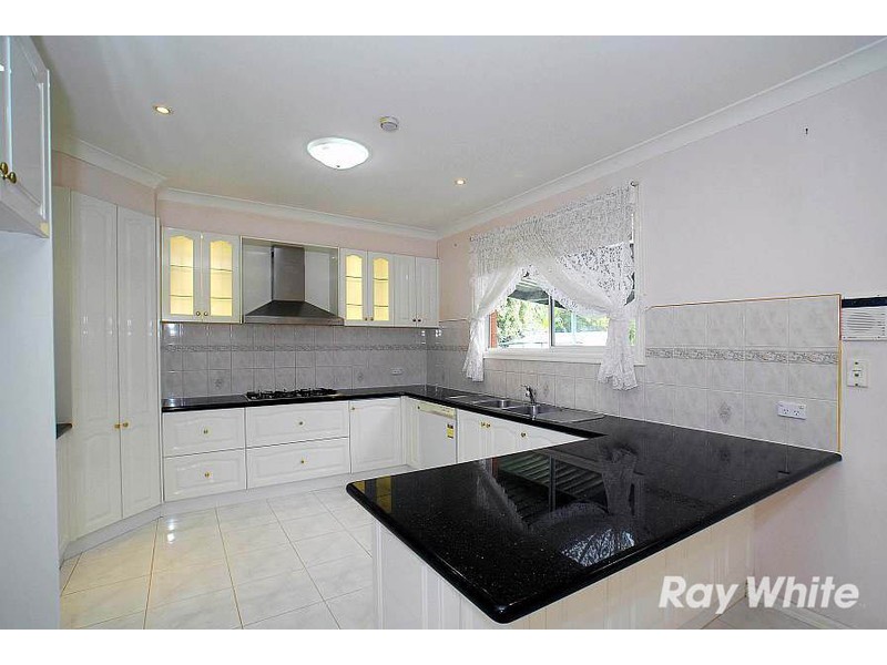 17 Sovereign Place, Wantirna South VIC 3152