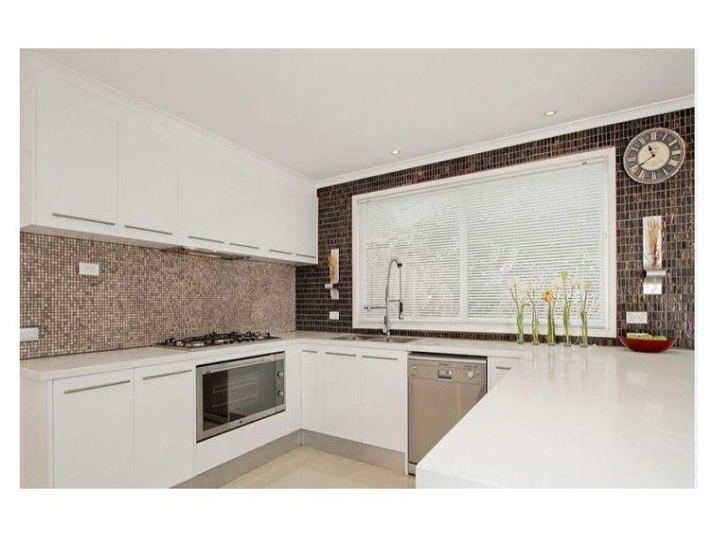 23 Merryn Grove, Wantirna South VIC 3152