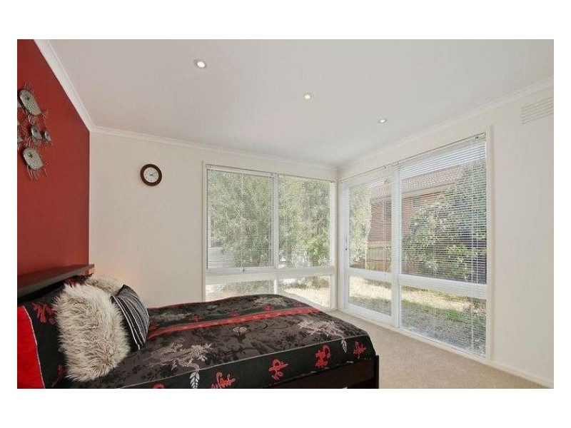 23 Merryn Grove, Wantirna South VIC 3152