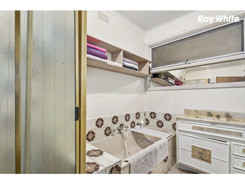 26 Latona Avenue, Knoxfield VIC 3180