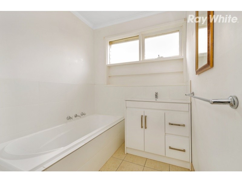 54 Ireland Avenue, Wantirna South VIC 3152