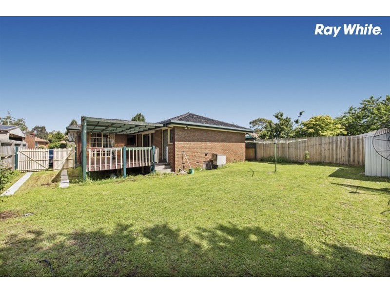 2 Adam Close, Rowville VIC 3178
