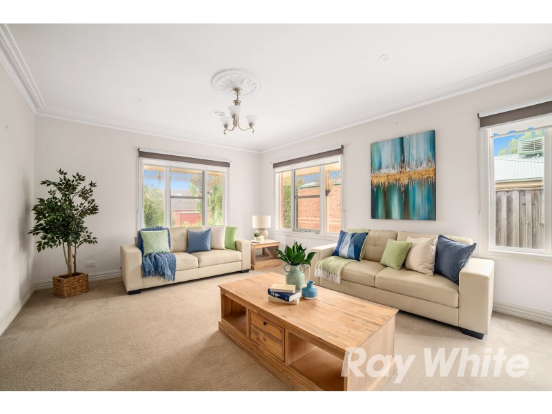 6 Honeypot Close, Knoxfield VIC 3180