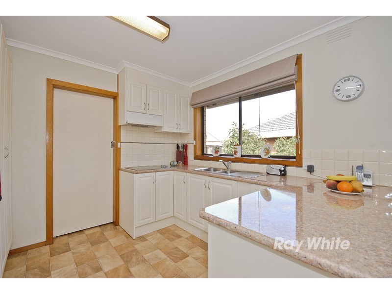 64 Grayson Drive, Scoresby VIC 3179