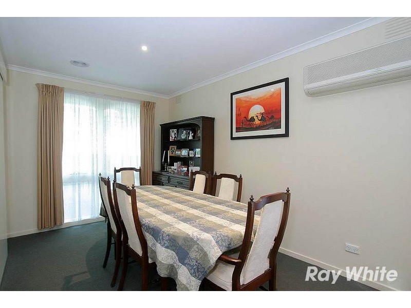 15 Brennan Drive, Wantirna South VIC 3152