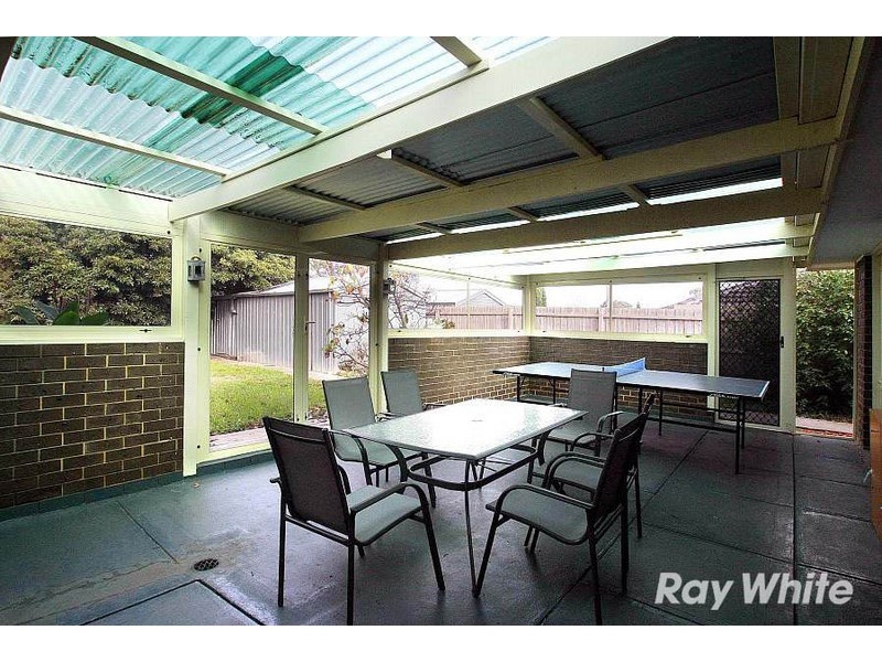 15 Brennan Drive, Wantirna South VIC 3152