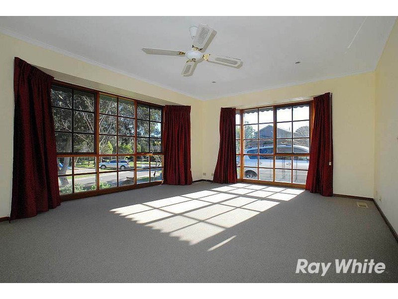 9 Attenborough Square, Wantirna VIC 3152