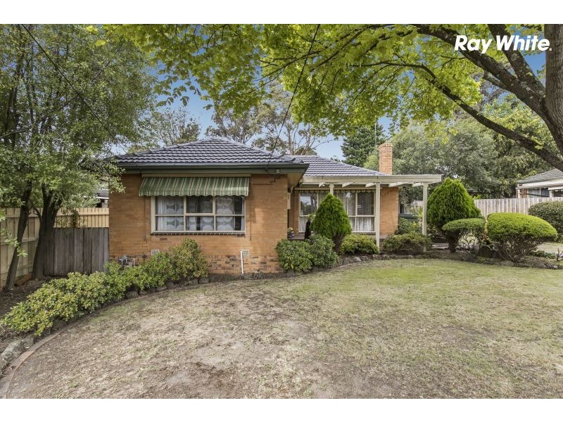 2 Cumberland Avenue, Bayswater VIC 3153