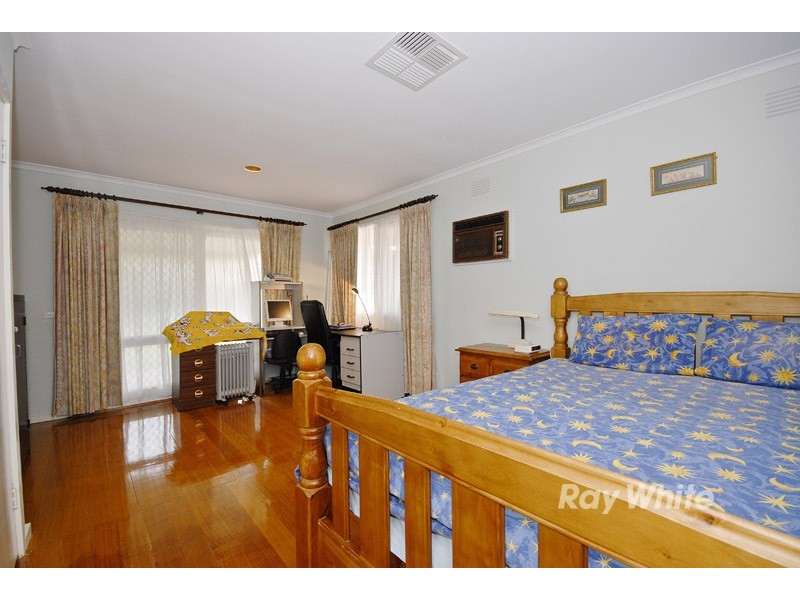 12 Jeanette Street, Bayswater VIC 3153