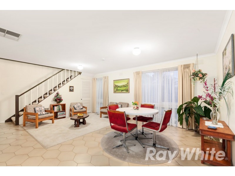 6 Maringa Close, Wantirna South VIC 3152