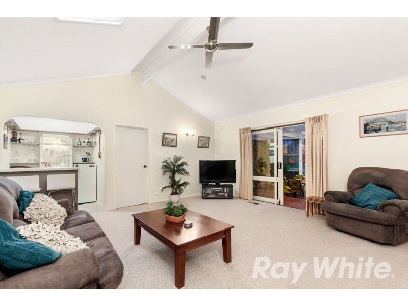 6 Maringa Close, Wantirna South VIC 3152