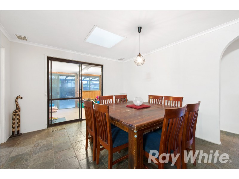24 Dunbarton Drive, Wantirna VIC 3152