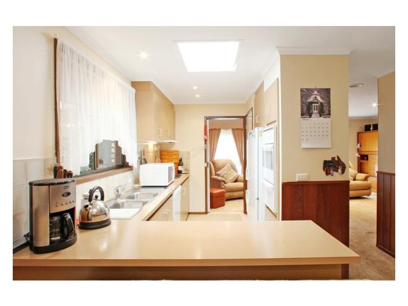 73 Willow Avenue, Rowville VIC 3178