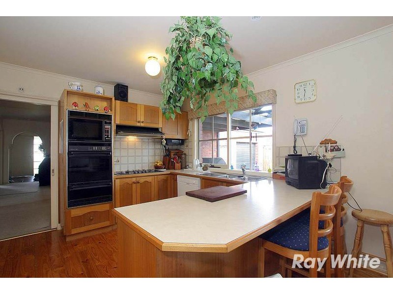 102 Kidderminster Drive, Wantirna VIC 3152