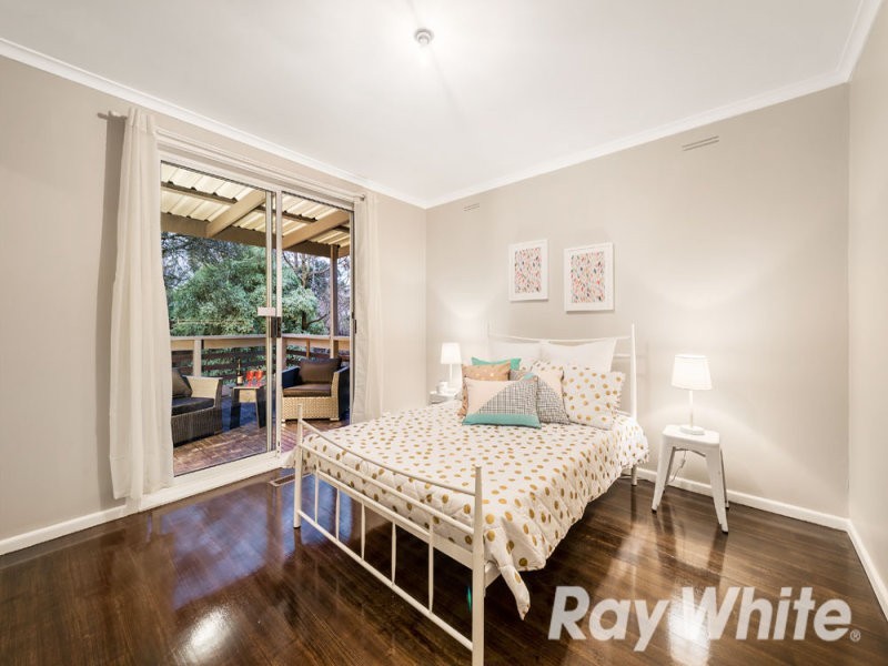 17 Moonah Road, Wantirna South VIC 3152