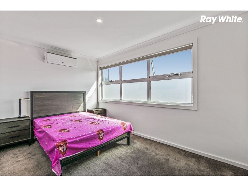 2/87 Middleborough Road, Burwood VIC 3125