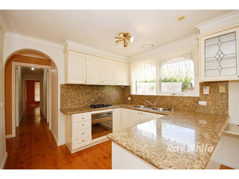 1/2 Tumut Court, Wantirna VIC 3152