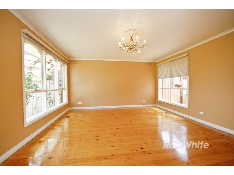 1/2 Tumut Court, Wantirna VIC 3152