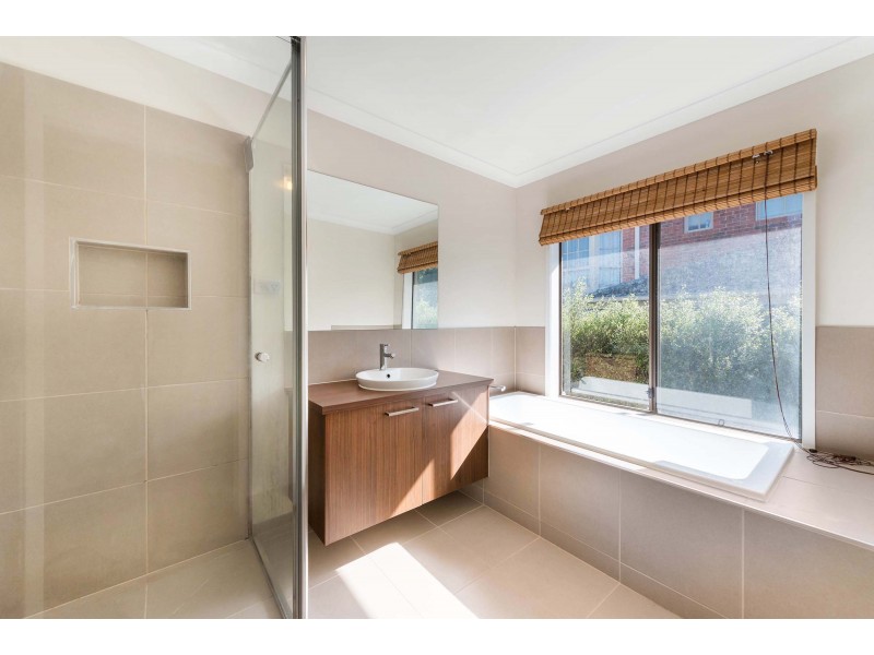 21 Pioneer Close, Vermont South VIC 3133