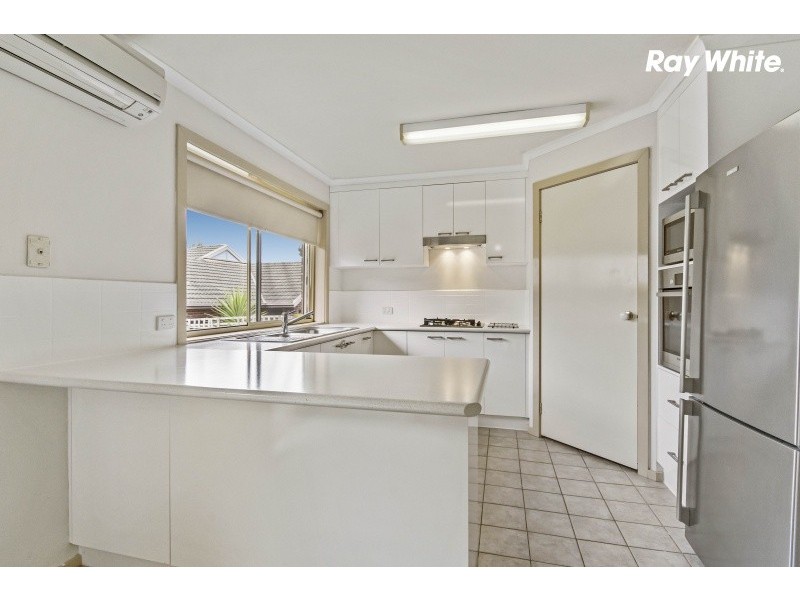 1/6 Carina Close, Wantirna South VIC 3152