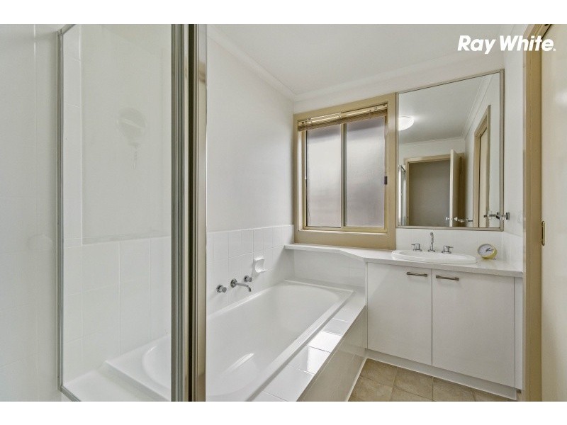 1/6 Carina Close, Wantirna South VIC 3152