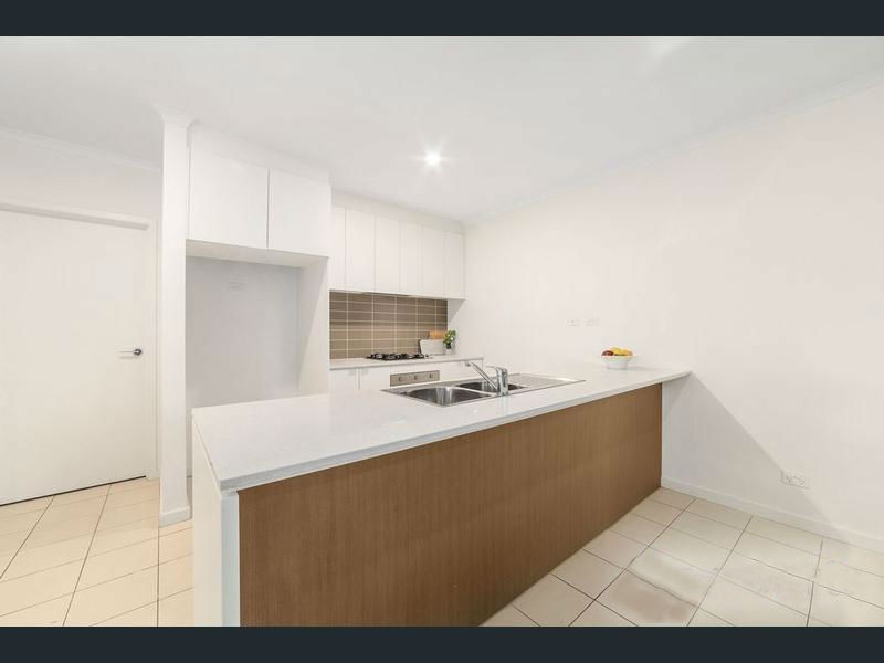 6 Grove Way,, Wantirna South VIC 3152
