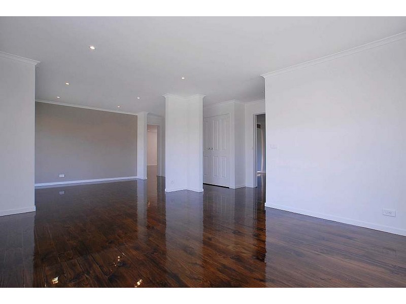 17 Peartree Place, Knoxfield VIC 3180