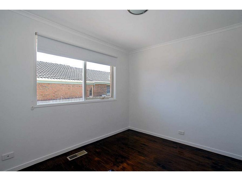 17 Peartree Place, Knoxfield VIC 3180
