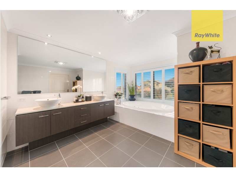 17 Matilda Avenue, Wantirna South VIC 3152