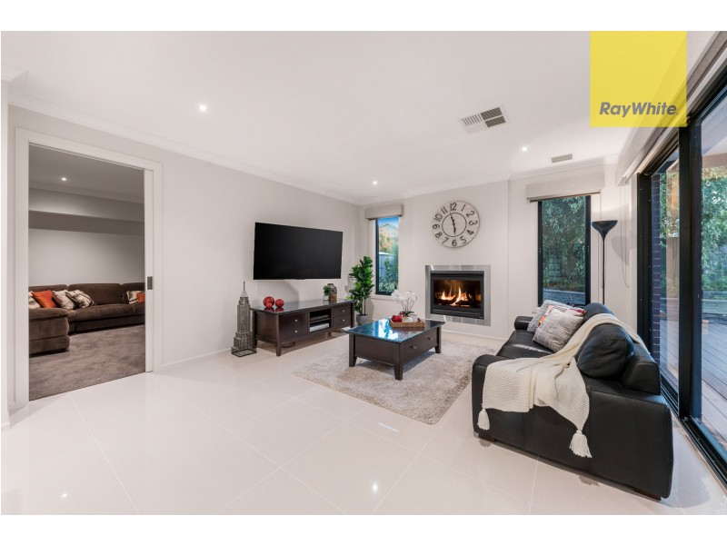 17 Matilda Avenue, Wantirna South VIC 3152