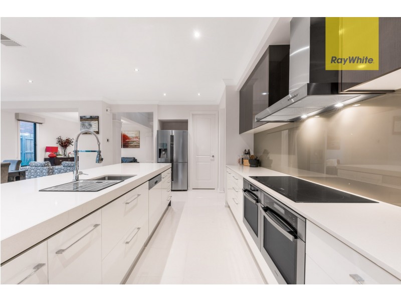 17 Matilda Avenue, Wantirna South VIC 3152