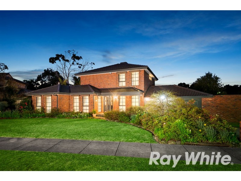 13 McLean Court, Wantirna South VIC 3152