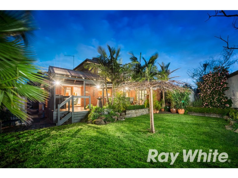 13 McLean Court, Wantirna South VIC 3152