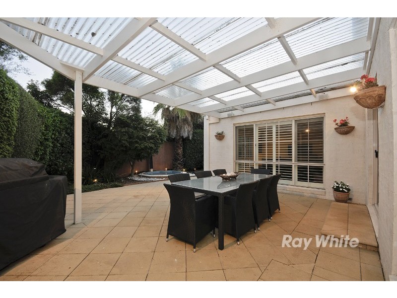 21 Peartree Place, Knoxfield VIC 3180