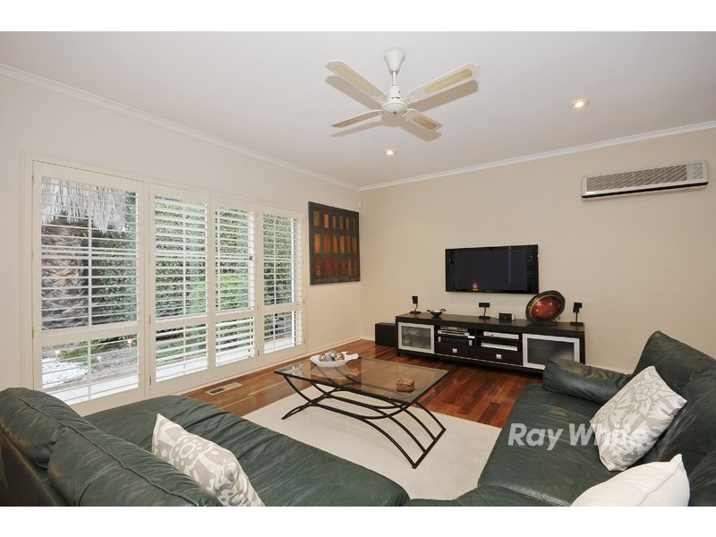 21 Peartree Place, Knoxfield VIC 3180