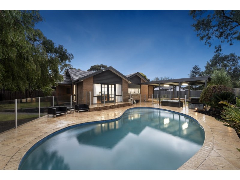 24 Dobson Street, Ferntree Gully VIC 3156