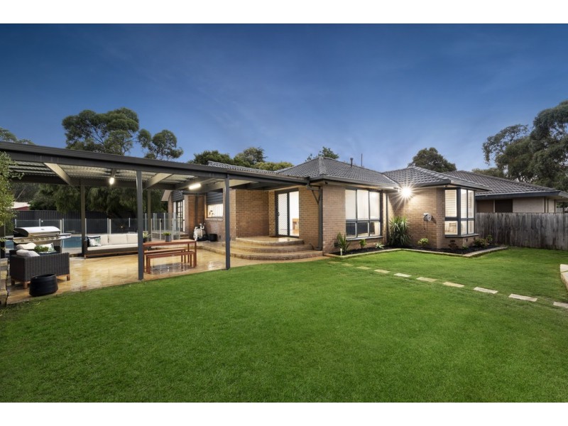 24 Dobson Street, Ferntree Gully VIC 3156