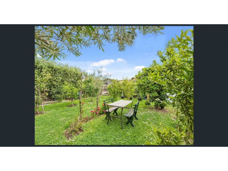 6 Hertford Court, Wantirna South VIC 3152