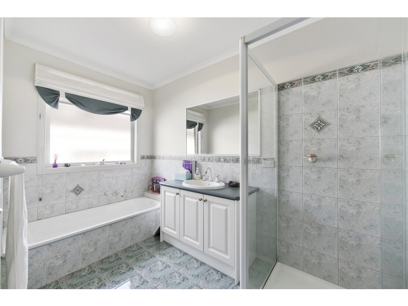 6 Wattleview Rise, Scoresby VIC 3179