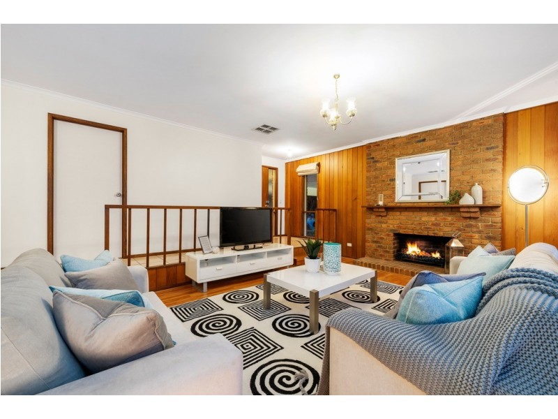 122 Fraser Cresent, Wantirna South VIC 3152