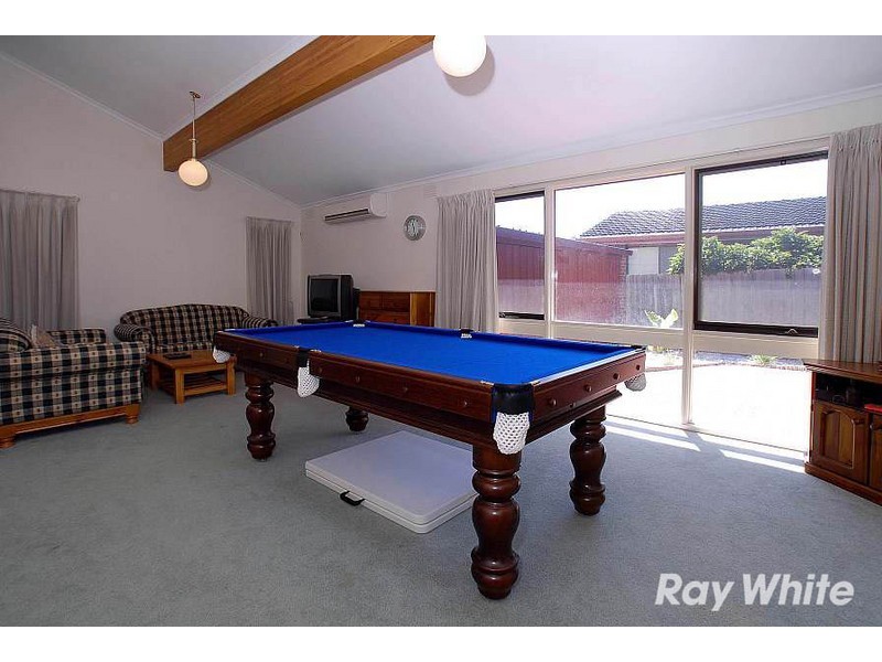 26 Tintern Crescent, Wantirna South VIC 3152