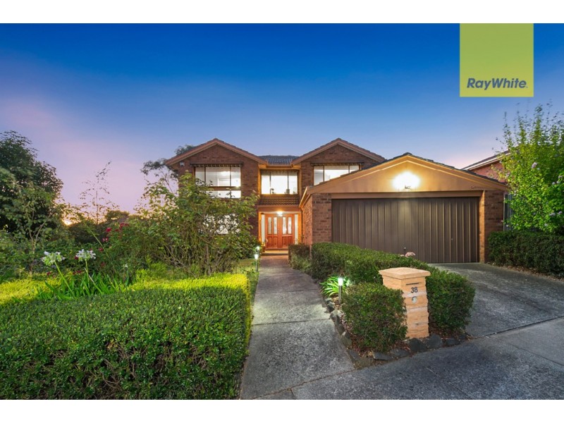 38 Flamingo Drive, Wantirna South VIC 3152