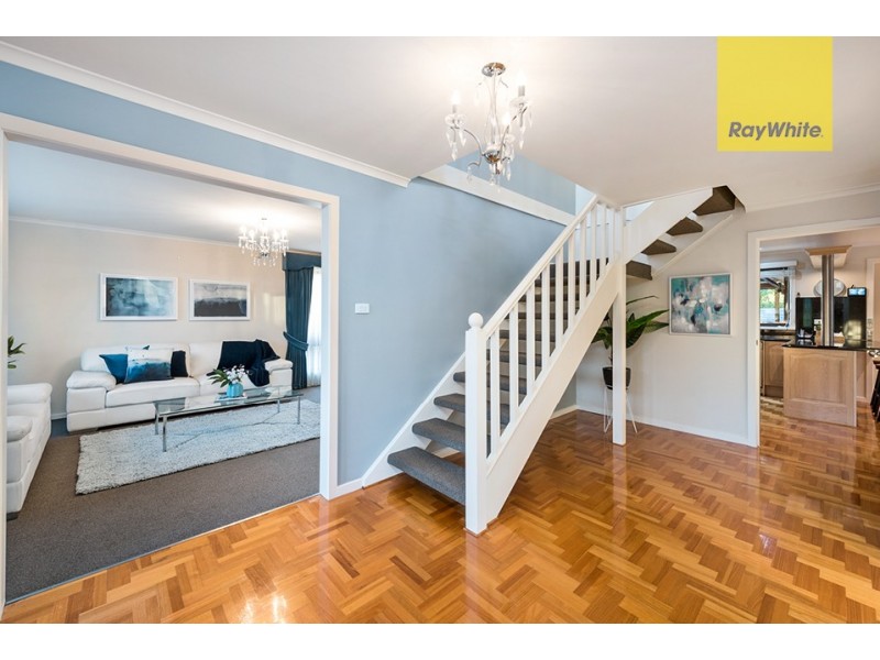 38 Flamingo Drive, Wantirna South VIC 3152