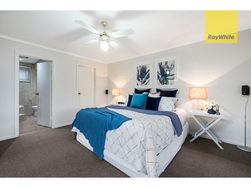 38 Flamingo Drive, Wantirna South VIC 3152